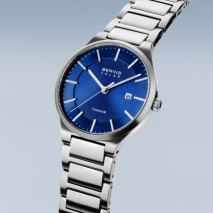 Bering Solar Titanium 15239-777, Herrenuhr